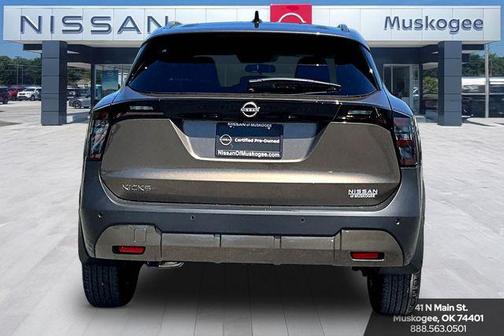 Canyon Bronze Metallic 2026 Nissan Kicks SV