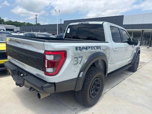 Avalanche 2023 Ford F-150 Raptor
