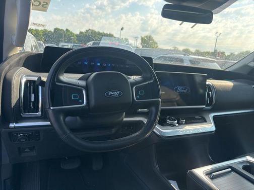 Silver Metallic 2025 Ford Expedition Platinum