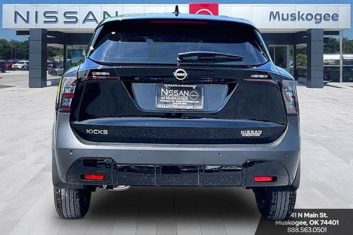Super Black 2026 Nissan Kicks S