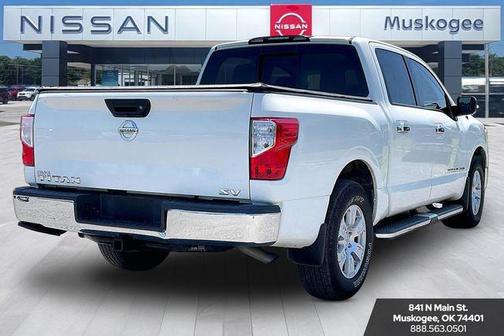 Glacier White 2019 Nissan Titan SV