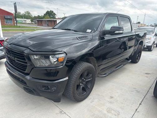 Diamond Black Crystal Pearlcoat 2021 RAM 1500 Big Horn/Lone Star