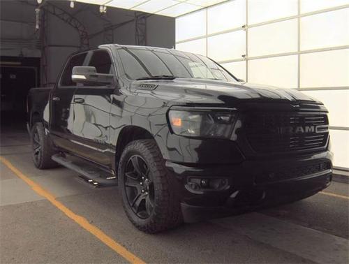 Diamond Black Crystal Pearlcoat 2021 RAM 1500 Big Horn/Lone Star