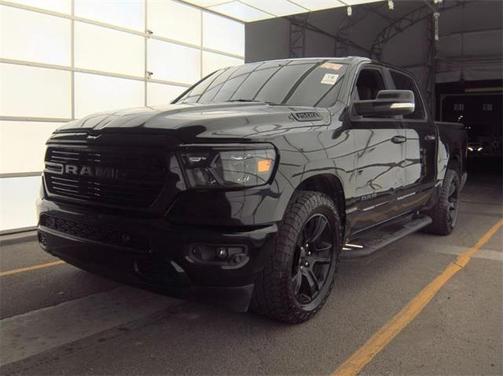 Diamond Black Crystal Pearlcoat 2021 RAM 1500 Big Horn/Lone Star