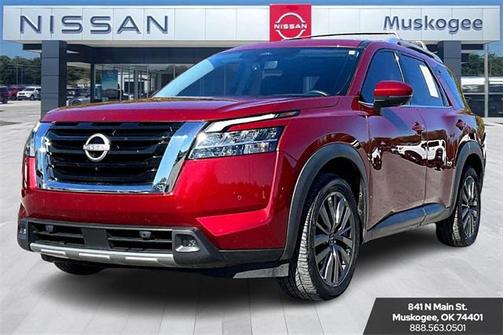 2023 Nissan Pathfinder SL FWD