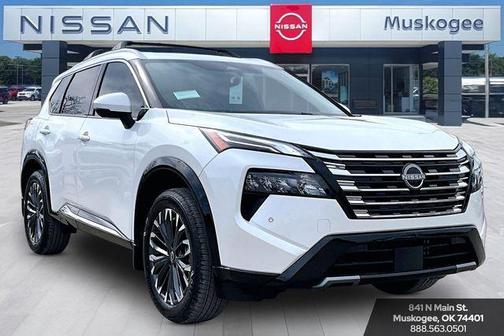 Everest White Pearl Tricoat 2026 Nissan Rogue Platinum