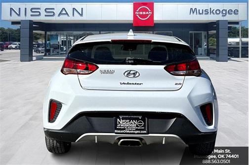 2020 Hyundai Veloster 2
