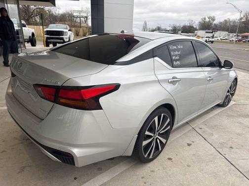 2020 Nissan Altima Platinum VC-Turbo FWD