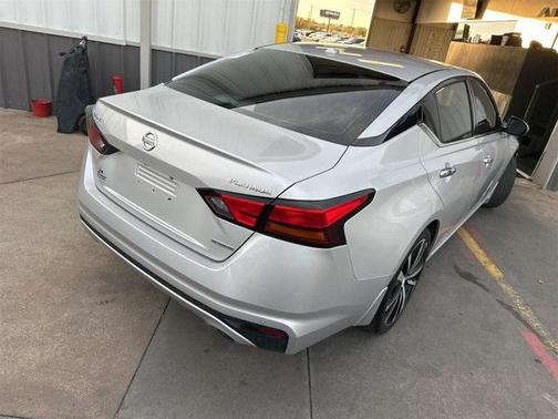 2020 Nissan Altima Platinum VC-Turbo FWD