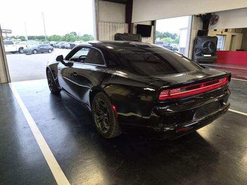 Diamond Black Crystal Pearlcoat 2025 Dodge Charger Daytona R/T
