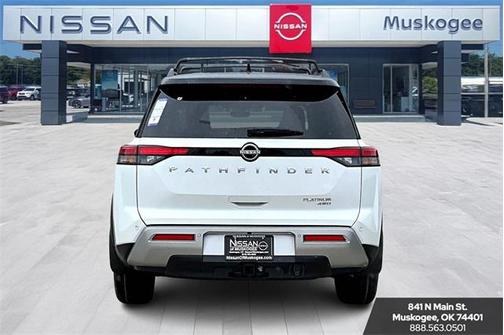 2025 Nissan Pathfinder Platinum 4WD
