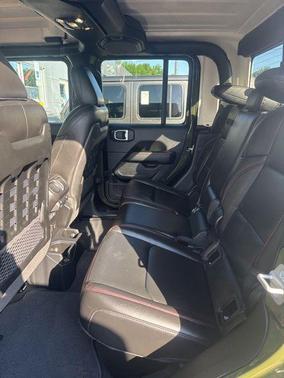 Sarge Green Clearcoat 2021 Jeep Gladiator Rubicon