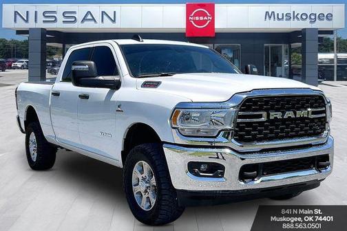 Bright White Clearcoat 2024 RAM 2500 Big Horn Crew Cab 4x4 6'4' Box