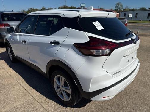 2022 Nissan Kicks S