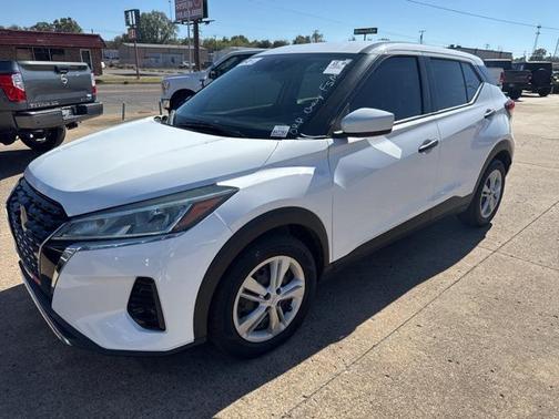 2022 Nissan Kicks S