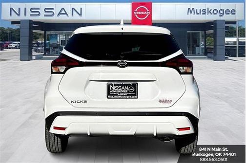 2022 Nissan Kicks S