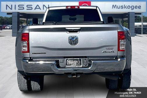 2022 RAM 3500 Big Horn Crew Cab 4x4 8' Box