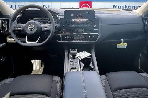 2025 Nissan Pathfinder SV 4WD