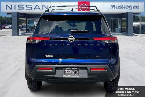 2025 Nissan Pathfinder SV 4WD