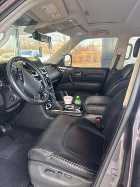 2022 INFINITI QX80 Luxe