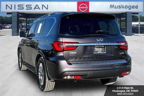 2022 INFINITI QX80 Luxe