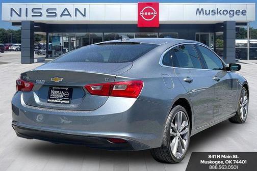 Sterling Gray Metallic 2023 Chevrolet Malibu FWD 1LT