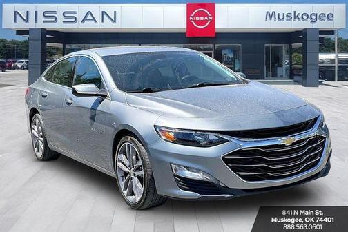 Sterling Gray Metallic 2023 Chevrolet Malibu FWD 1LT
