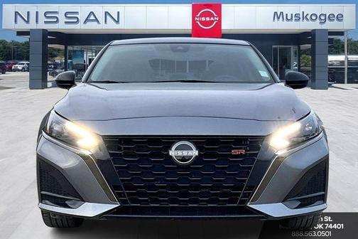 2023 Nissan Altima SR FWD