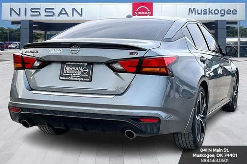 2023 Nissan Altima SR FWD