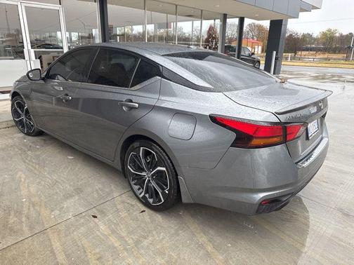 2023 Nissan Altima SR FWD