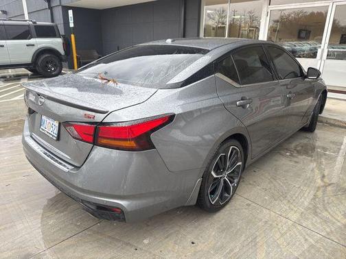 2023 Nissan Altima SR FWD