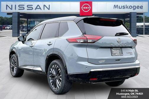 Boulder Gray/Super Black 2026 Nissan Rogue Platinum