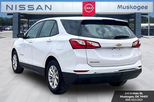 Summit White 2018 Chevrolet Equinox LS