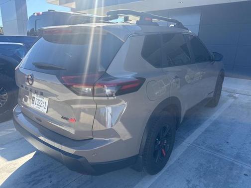 2025 Nissan Rogue Rock Creek