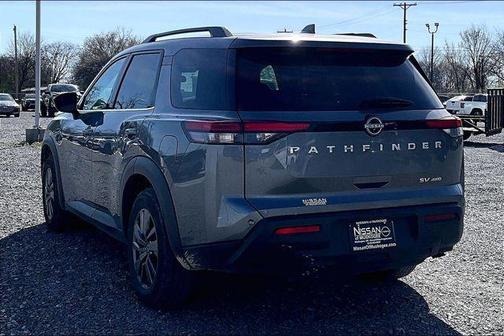 2024 Nissan Pathfinder SV 4WD