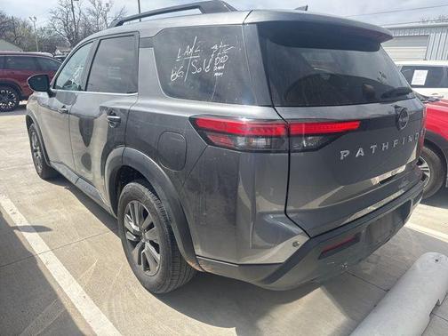 2024 Nissan Pathfinder SV 4WD