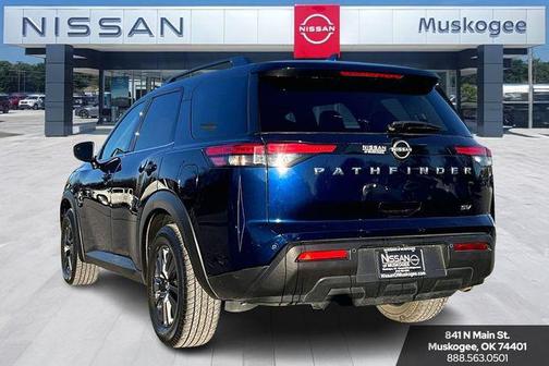 2022 Nissan Pathfinder SV 2WD
