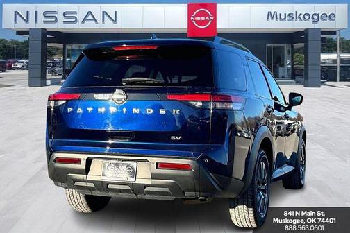 2022 Nissan Pathfinder SV 2WD