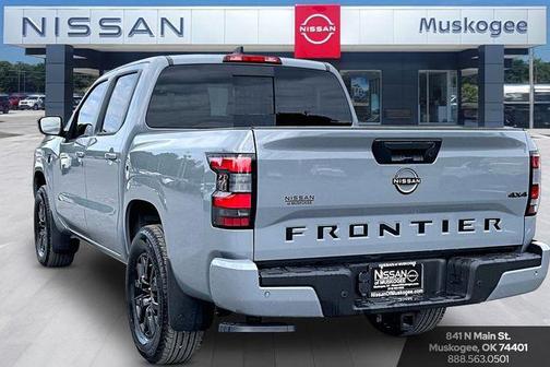Boulder Gray Pearl 2026 Nissan Frontier SV