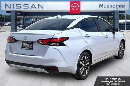 Gray Sky Pearl 2025 Nissan Versa 1.6 SV
