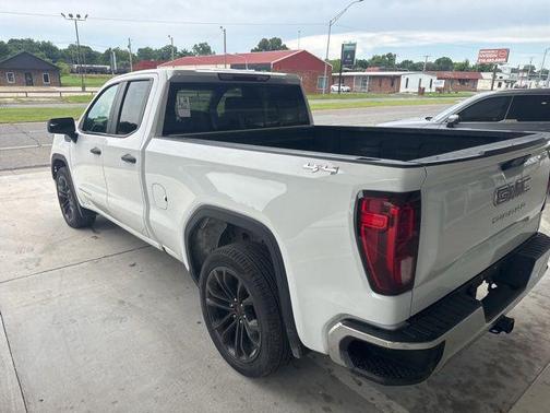 Summit White 2023 GMC Sierra 1500 Pro