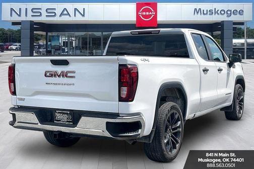 Summit White 2023 GMC Sierra 1500 Pro