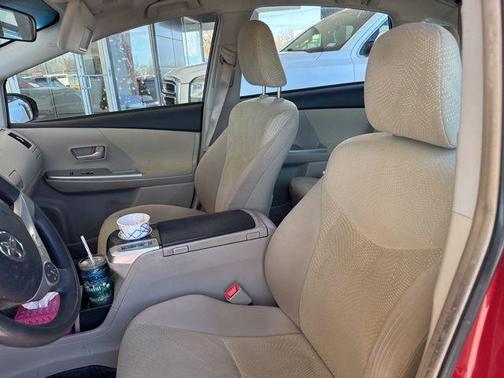 2014 Toyota Prius v Two