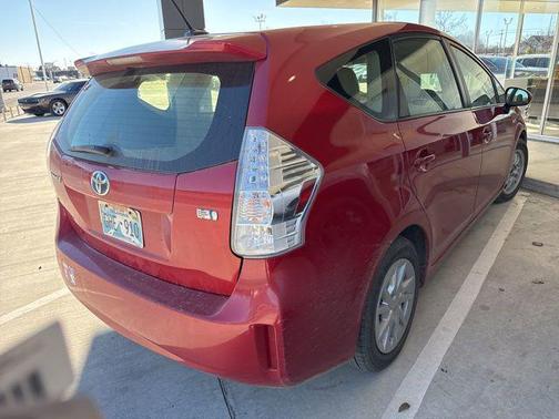 2014 Toyota Prius v Two
