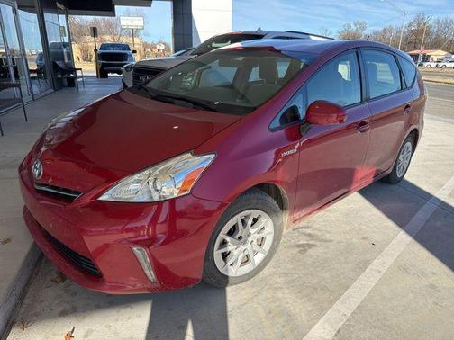 2014 Toyota Prius v Two
