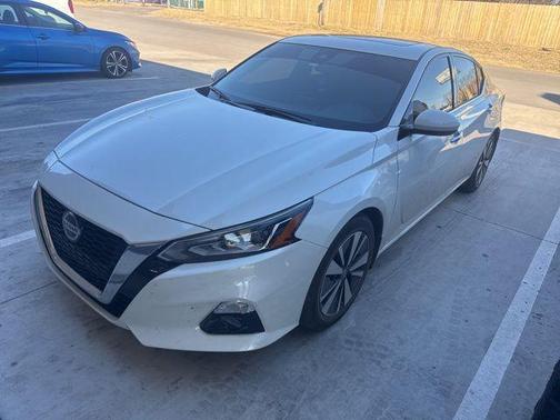 2022 Nissan Altima 2.5 SL