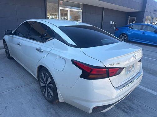 2022 Nissan Altima 2.5 SL
