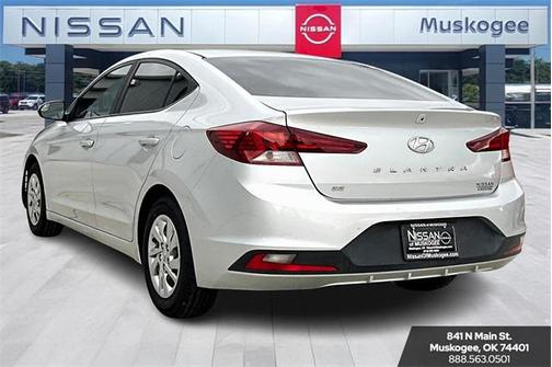 2019 Hyundai ELANTRA SE