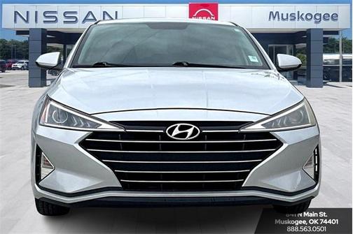 2019 Hyundai ELANTRA SE