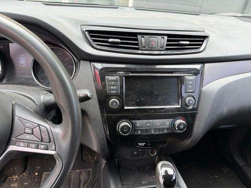 Magnetic Black Pearl 2020 Nissan Rogue Sport S